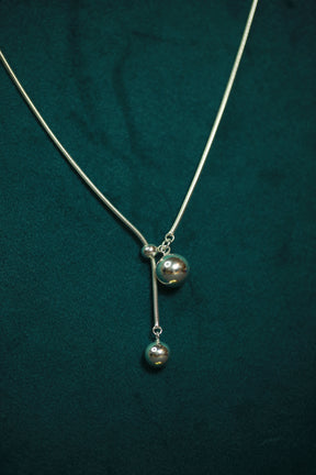 Slick Spendor Necklace